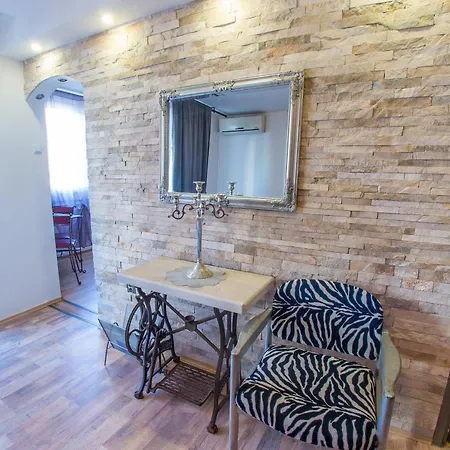 Apartment Studio Zebra